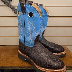 New unworn Men's COWBOY Brahma Boots 2 tone size 7 Canada